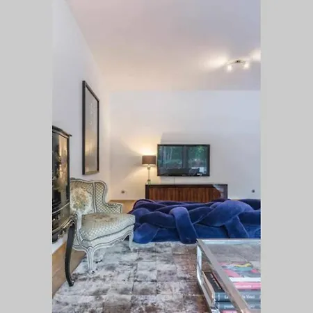 Apartment Apartment With A Terrace And Snooker *