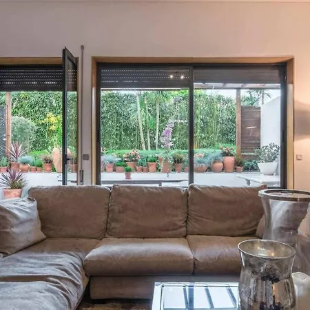 Apartment With A Terrace And Snooker Апартаменты